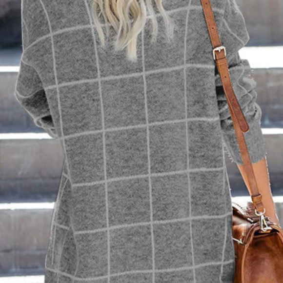 HP 💝Gray plaid button wrap turtleneck sweater - Picture 2 of 8